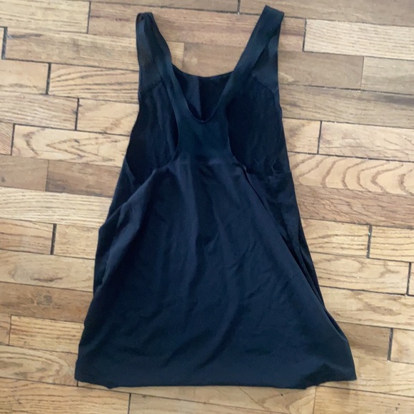 Set of 2 - Nike Workout Tanks - Picture 4 of 5